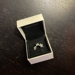 Pandora daisy ring size 50